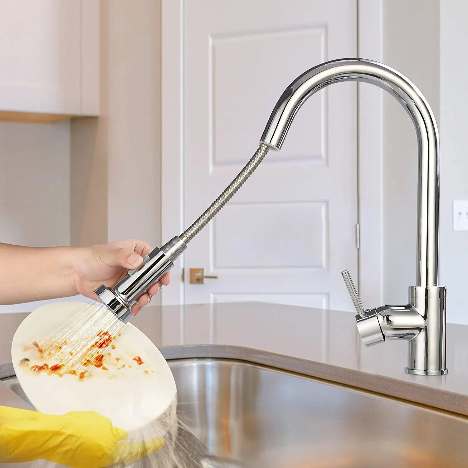 360 Swivel Kitchen Faucet with Pull Out Spray Head - Stainless Steel Single Handle Tap, Chrome Finish