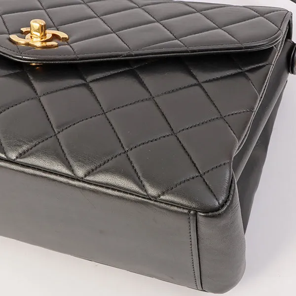 Chanel Around 1997 Made V Flap Turn-Lock Handle Bag Black