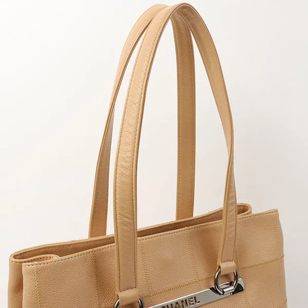 Chanel Around 2006 Made Caviar Skin Chocolate Bar Cut-Out Logo Plate Shoulder Bag Smoky Beige