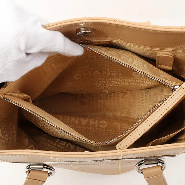 Chanel Around 2006 Made Caviar Skin Chocolate Bar Cut-Out Logo Plate Shoulder Bag Smoky Beige