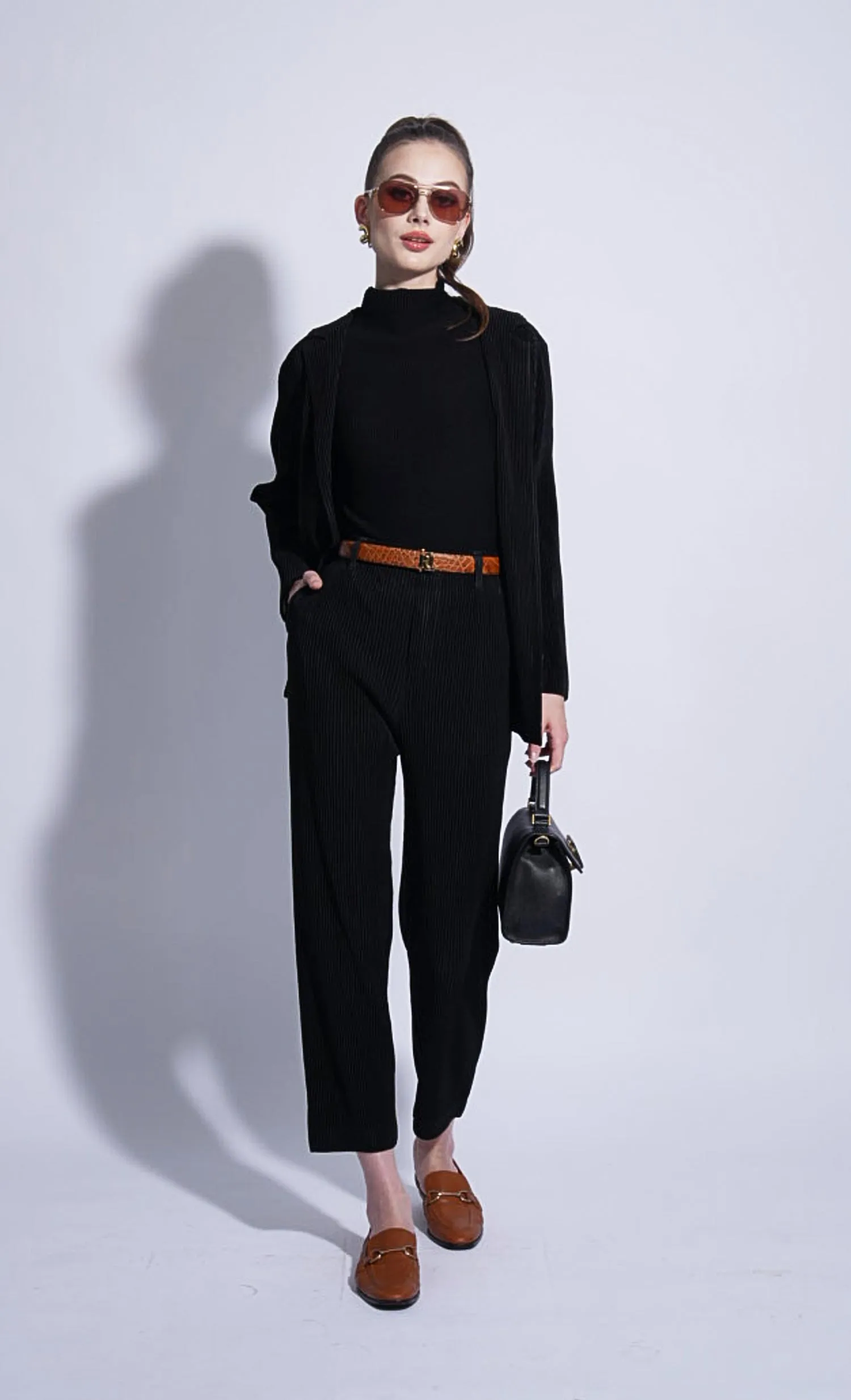Miss Dandy Pants in Jet Black