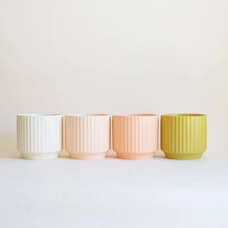 The Monroe Pot - Vintage White